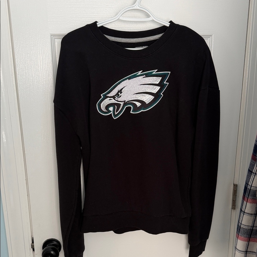Eagles Women's Black Crewneck Sweatshirt